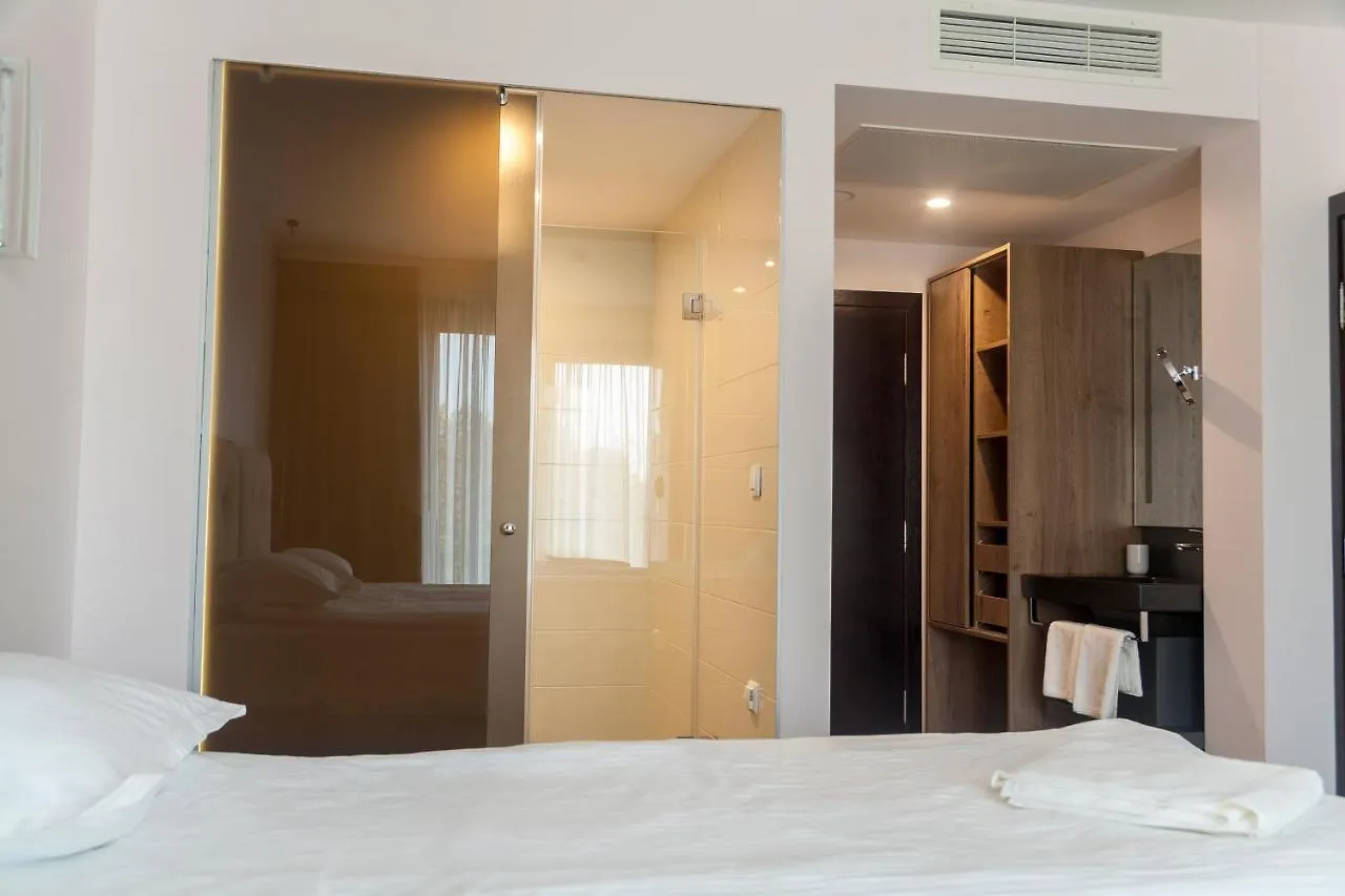 Amiral Hotel Varna 4*,  Bulgaria
