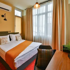 Just Rooms&wine Hotel